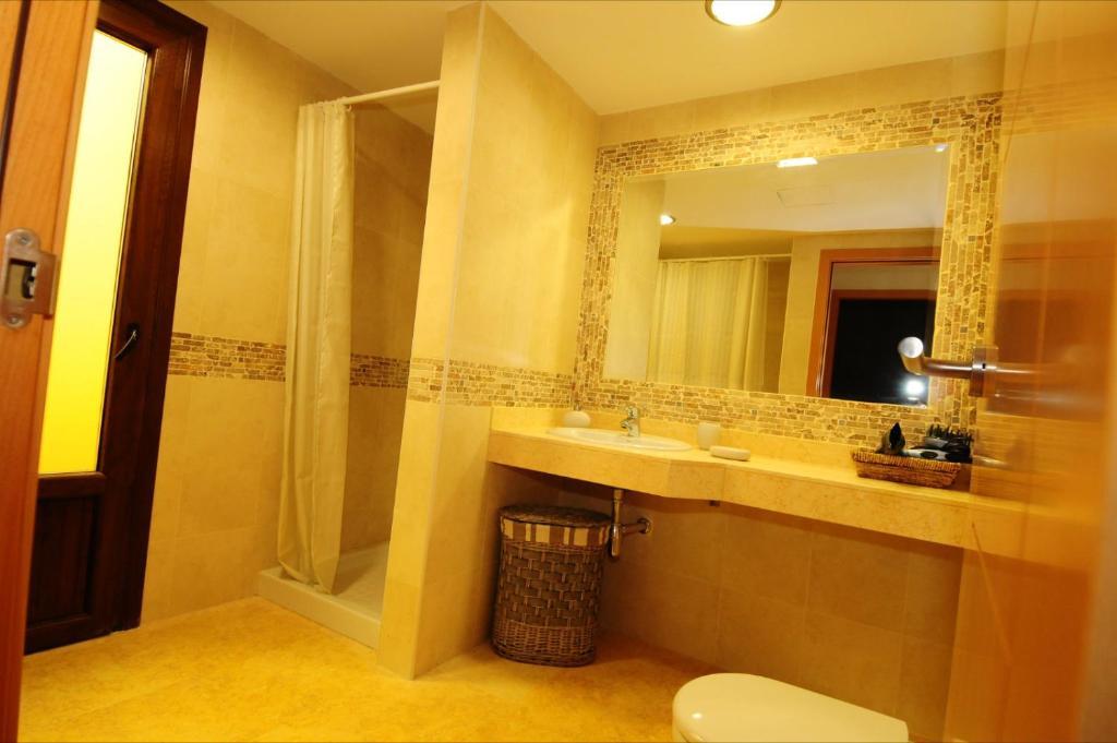 Tinajas Villa Corralejo